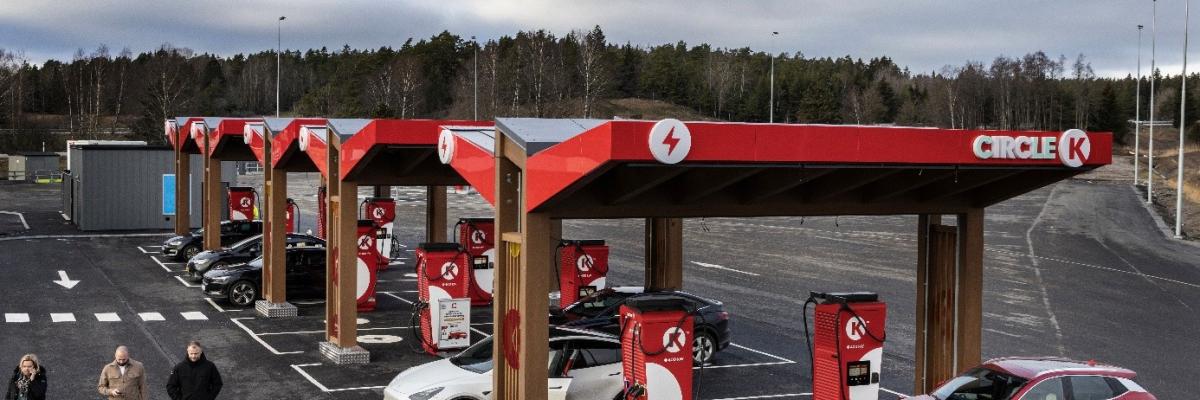 Järna: Sveriges största ultrasnabba laddstation för tung och lätt trafik